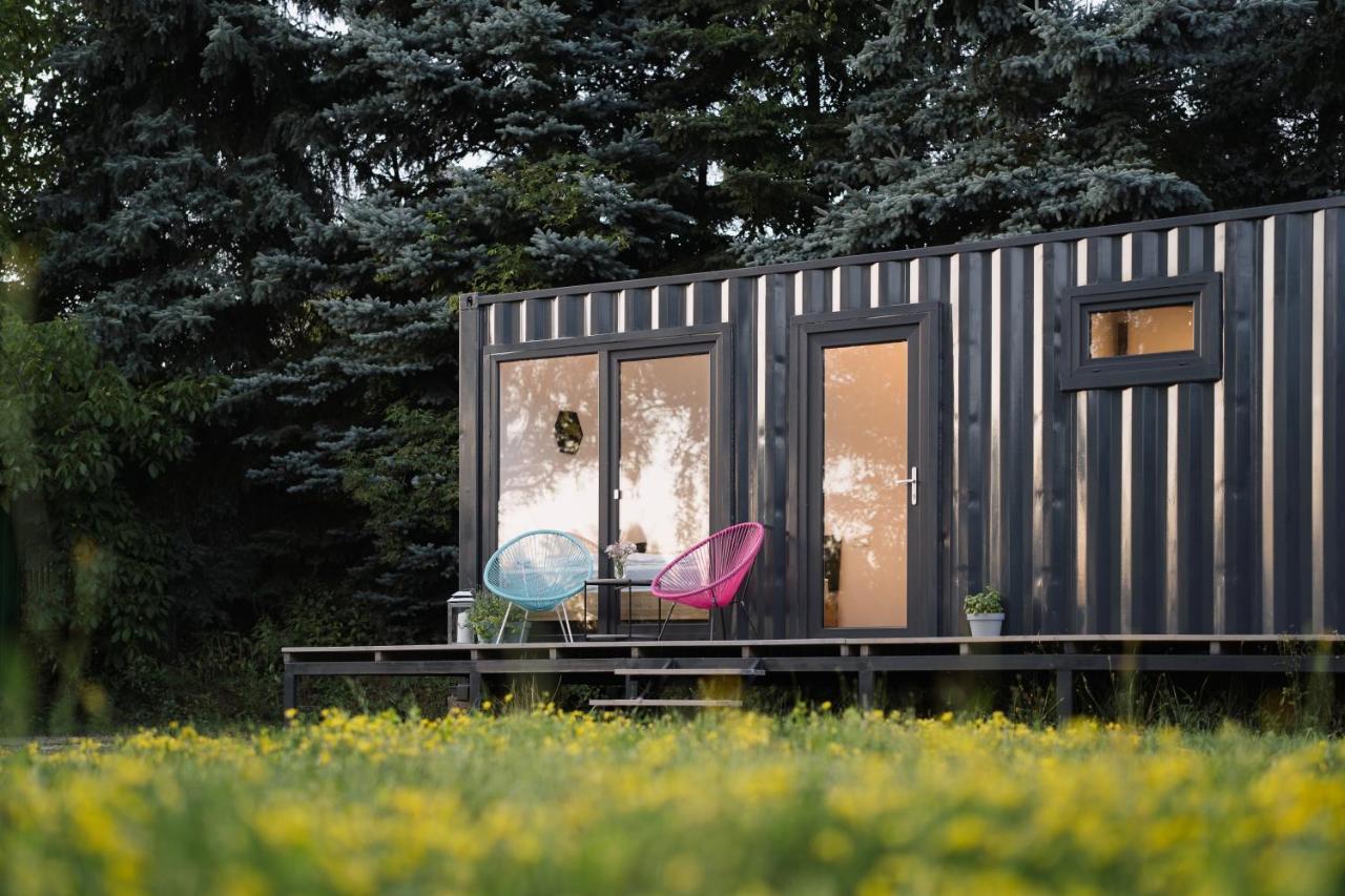 Container Apartment เดชชิน ภายนอก รูปภาพ