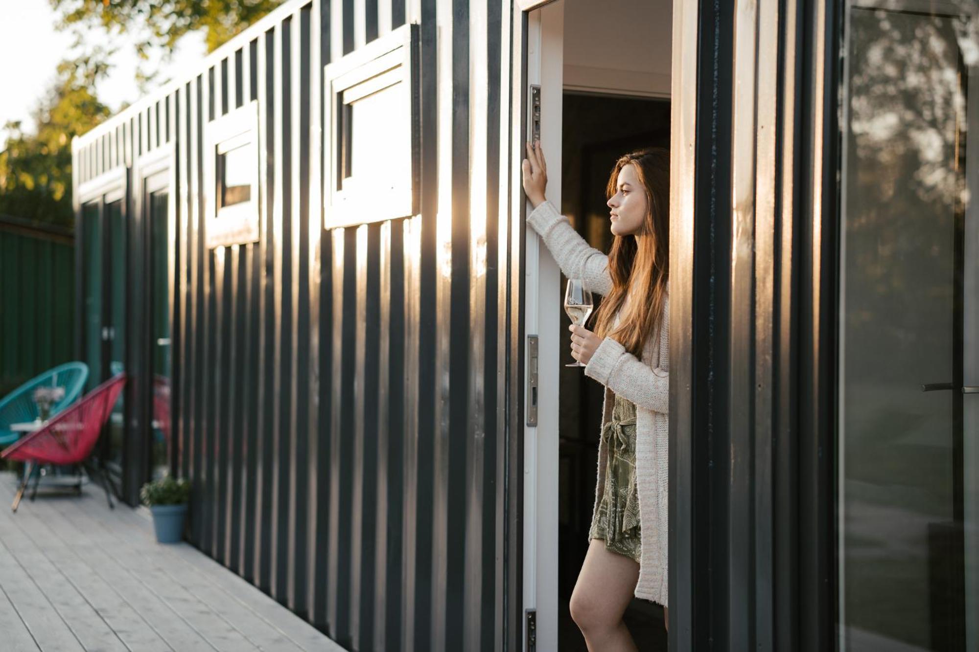 Container Apartment เดชชิน ภายนอก รูปภาพ